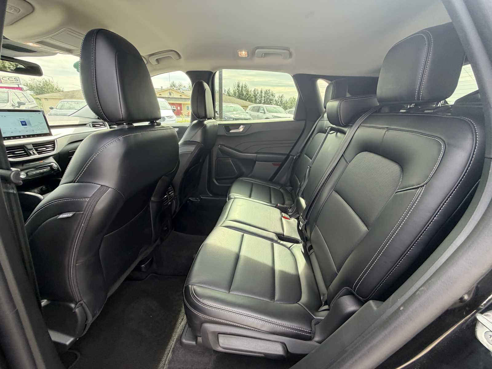 2025 Ford Escape Platinum - Photo 23