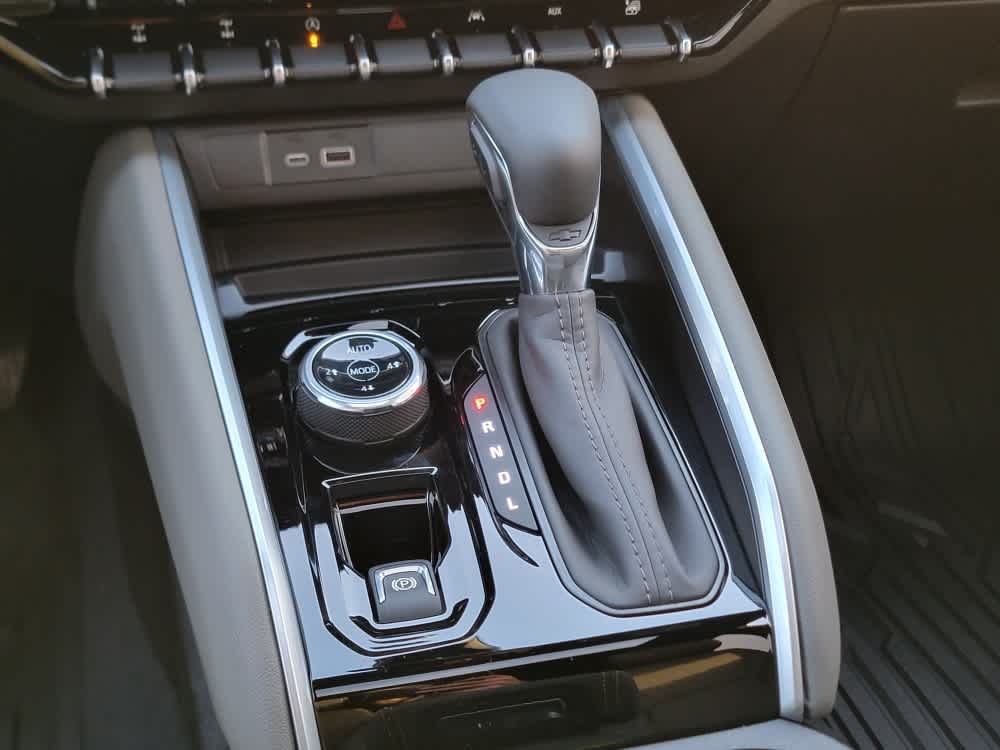 Thumbnail: 2026 Chevrolet Colorado - 16