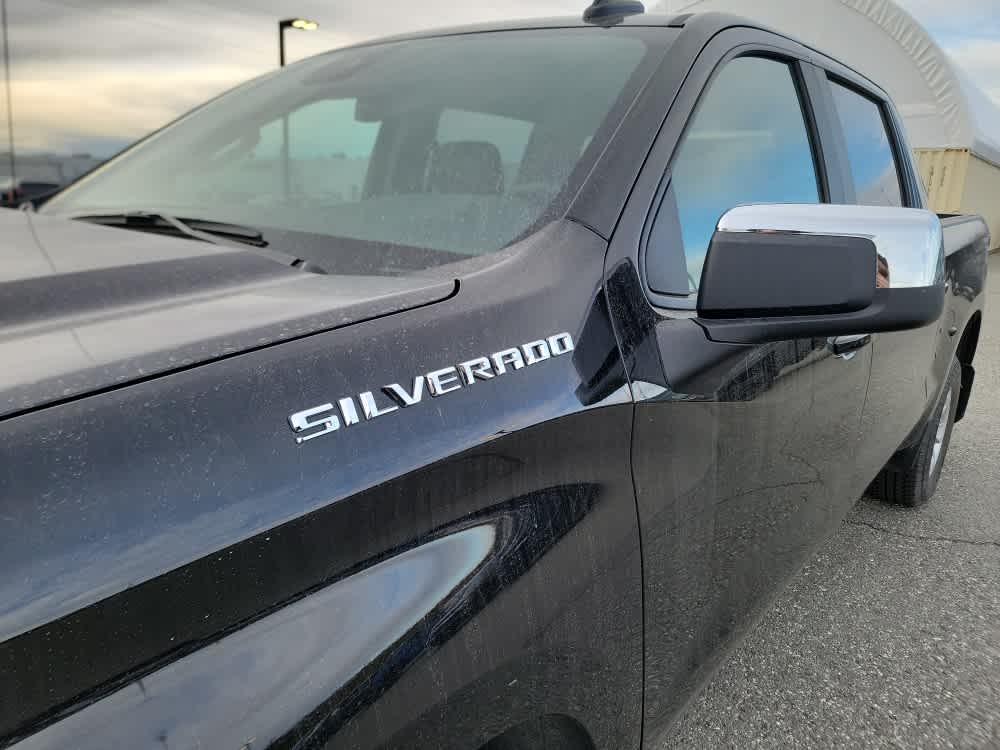 Thumbnail: 2026 Chevrolet Silverado 1500 - 23