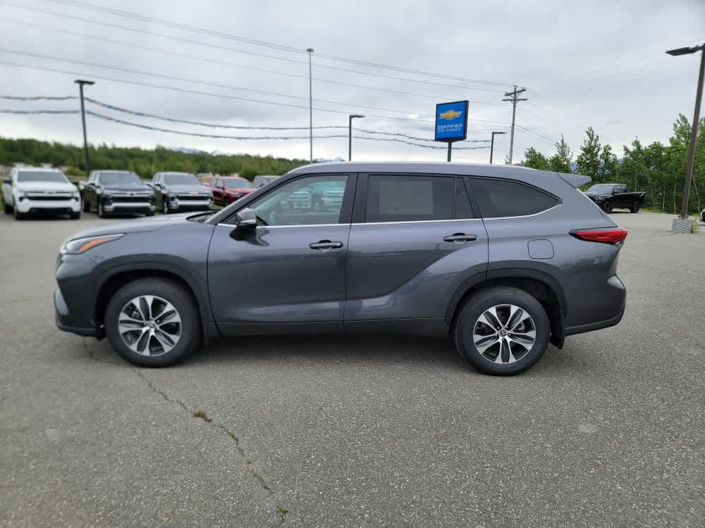Used 2023 Toyota Highlander L with VIN 5TDKDRBH5PS046919 for sale in Wasilla, AK