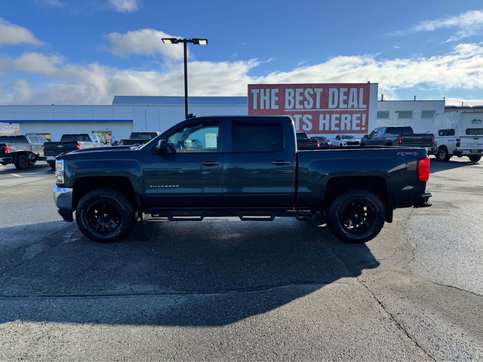 Thumbnail: 2017 Chevrolet Silverado 1500 - 2