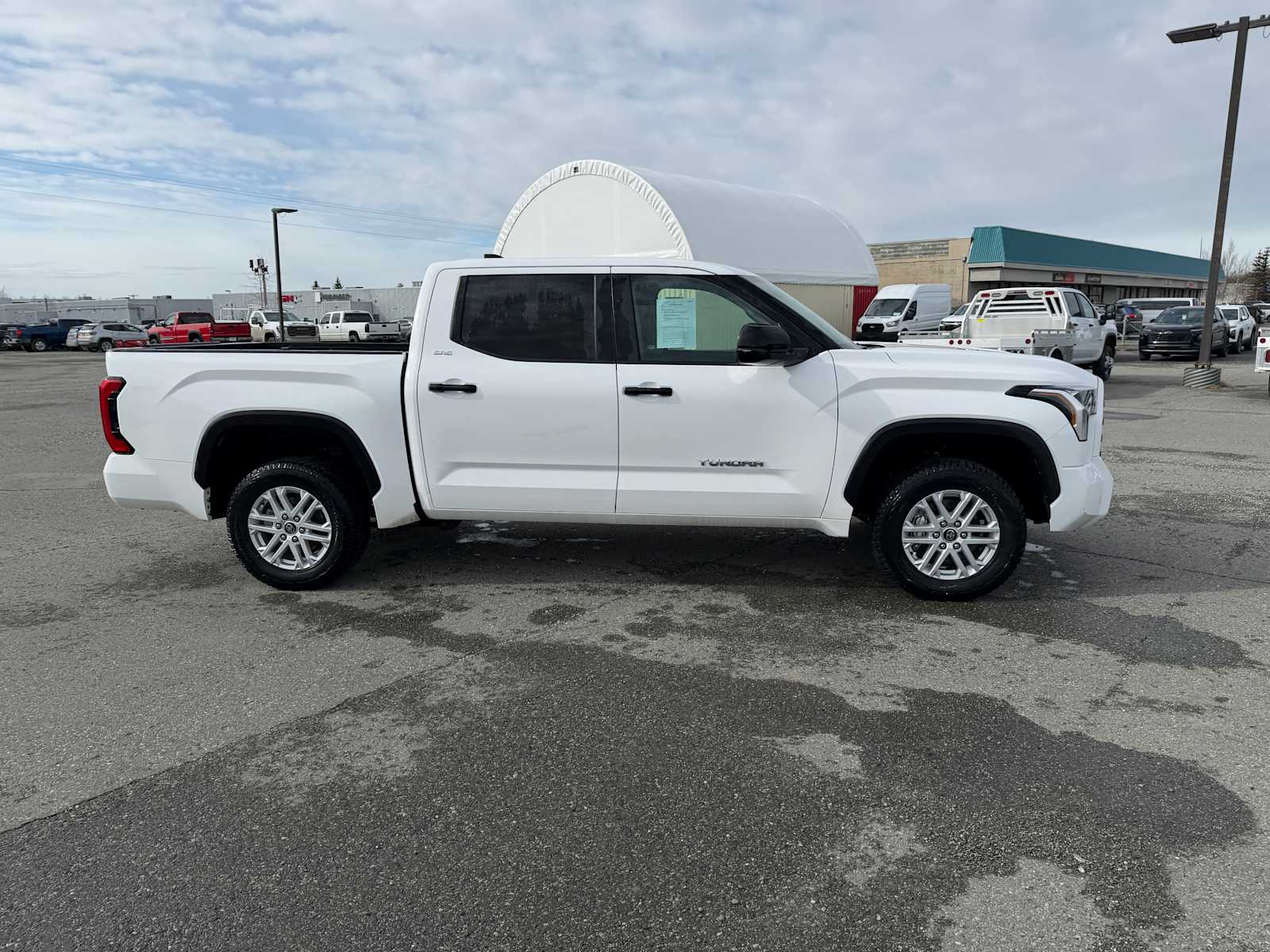 Thumbnail: 2024 Toyota Tundra - 6