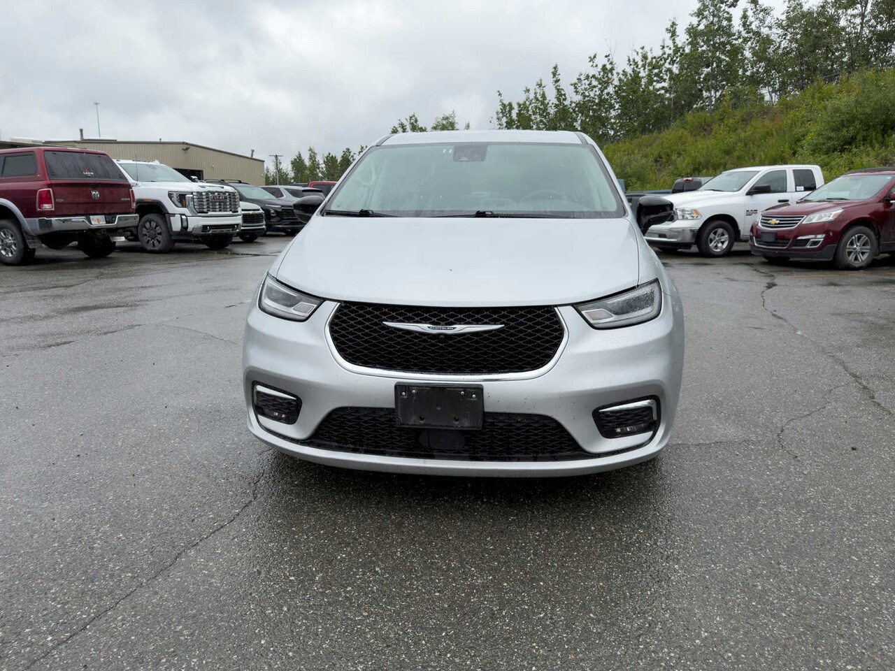 2024 Chrysler Pacifica Touring L - Image 4