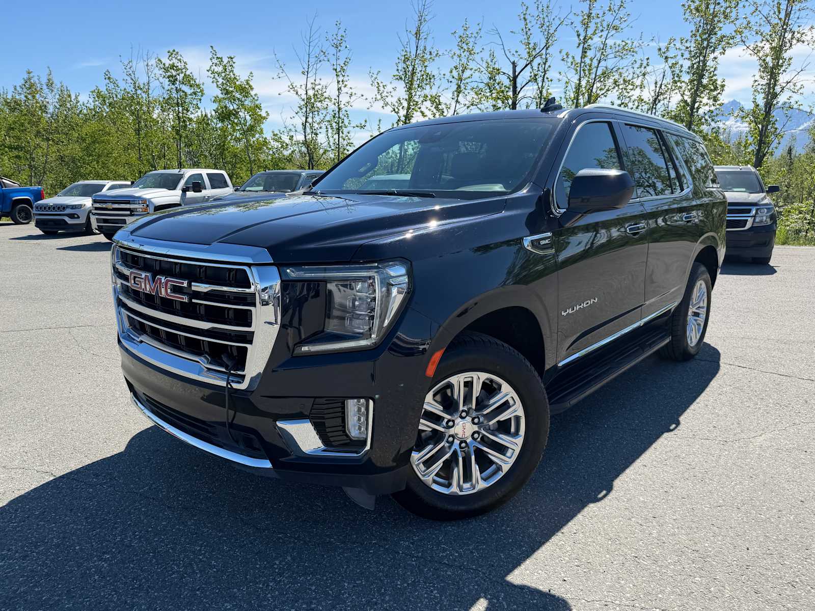 2023 GMC Yukon 4WD SLT's photo
