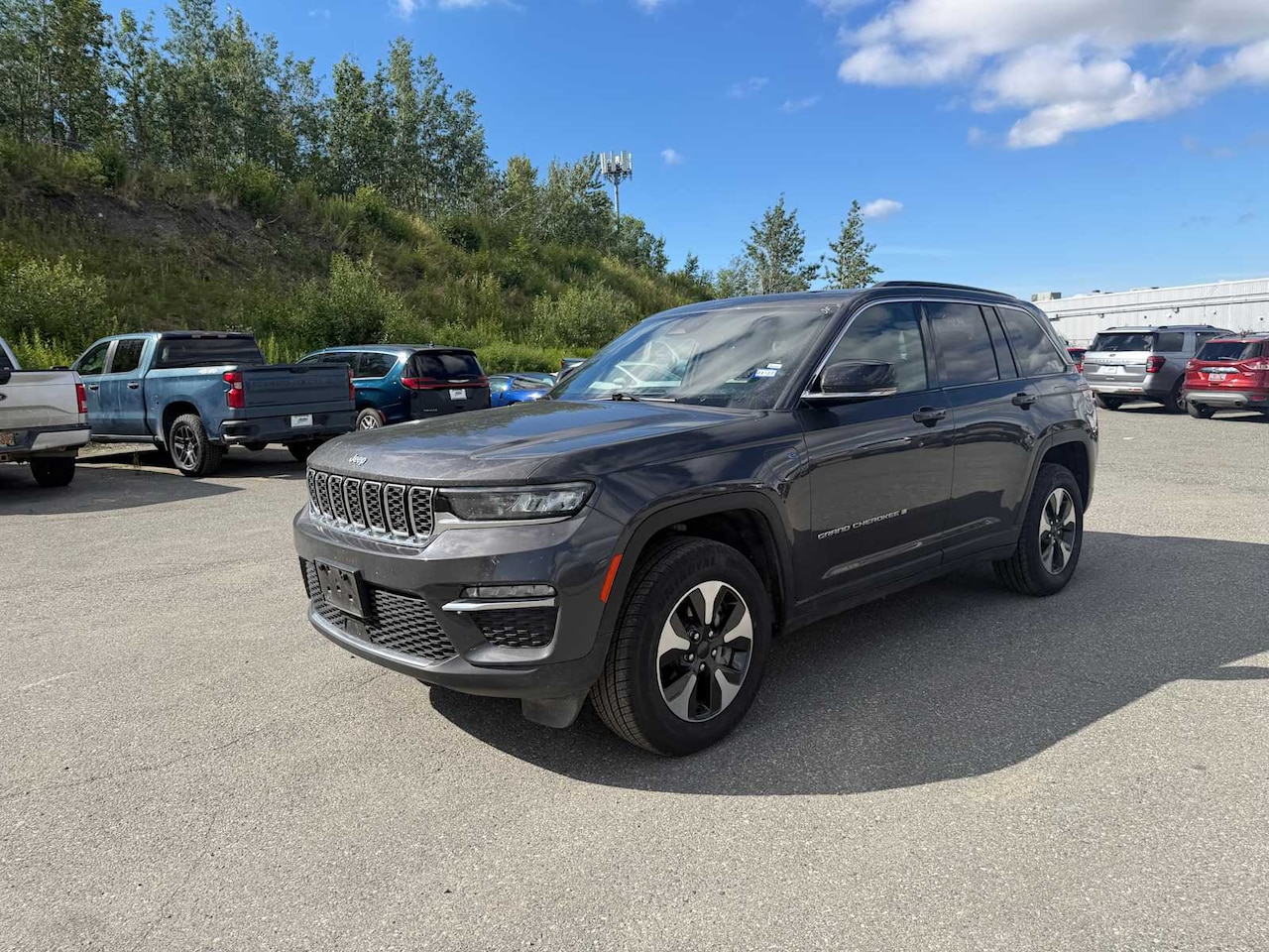 2024 Jeep Grand Cherokee 4xe - Image 3
