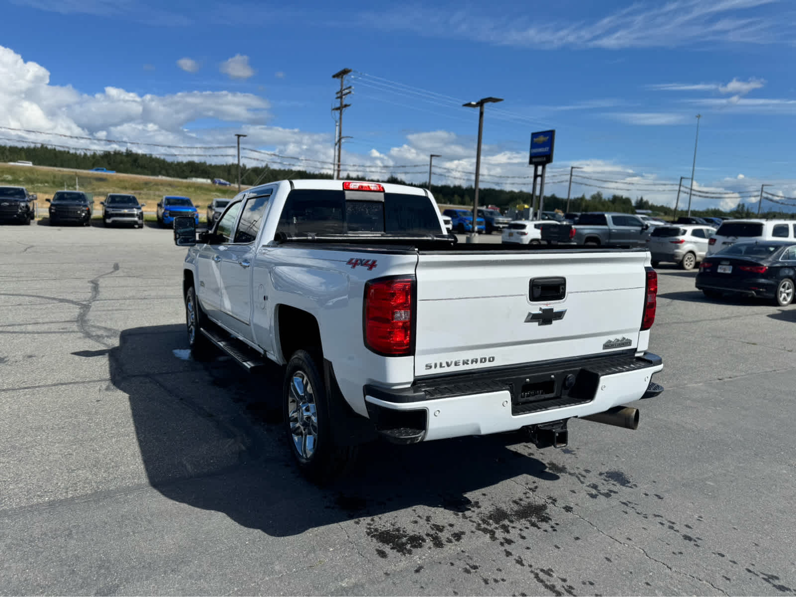 Thumbnail: 2017 Chevrolet Silverado 2500 - 3