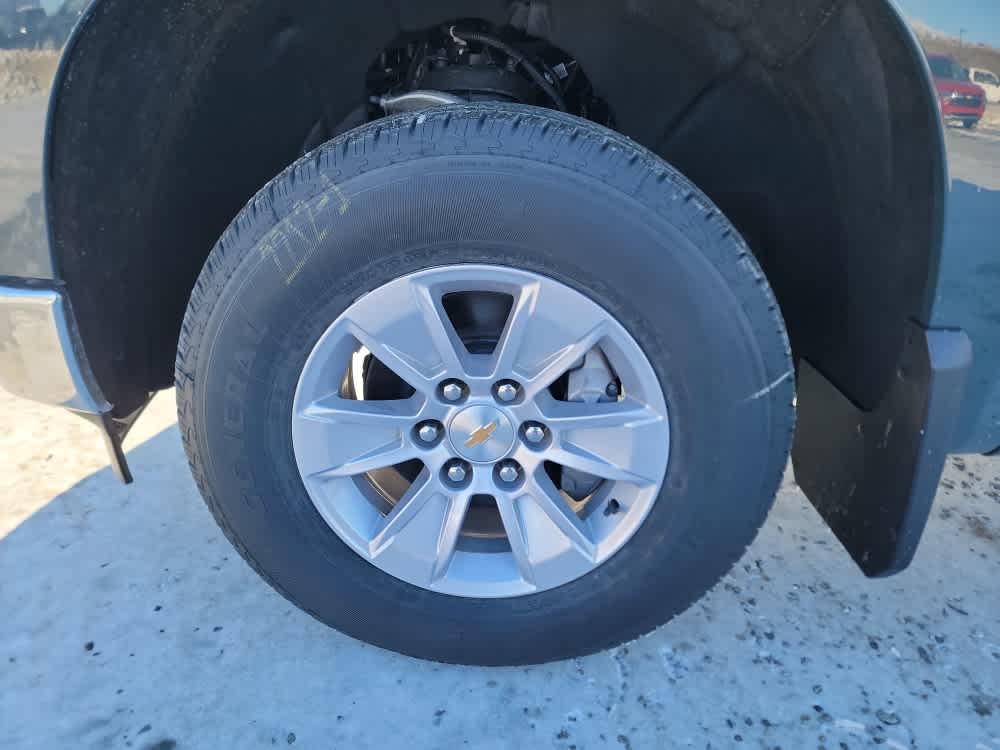 Thumbnail: 2026 Chevrolet Silverado 1500 - 9