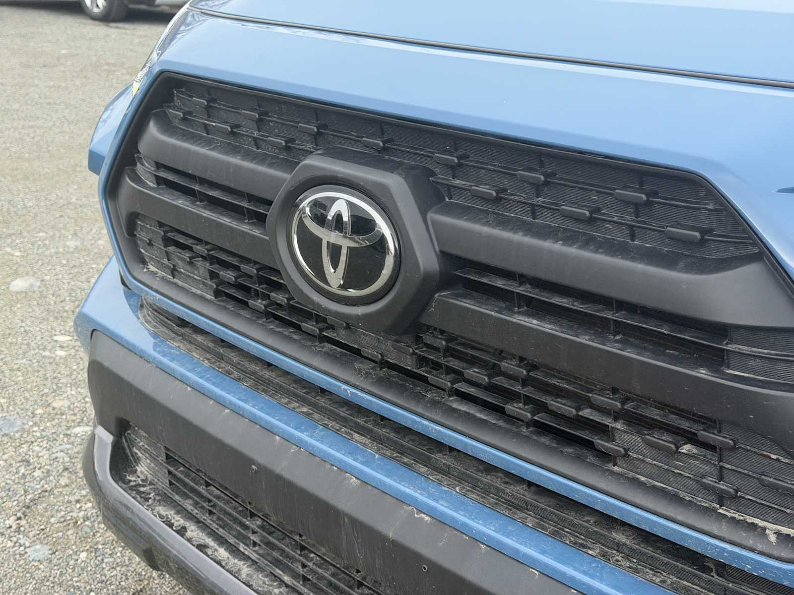 Thumbnail: 2022 Toyota RAV4 - 13