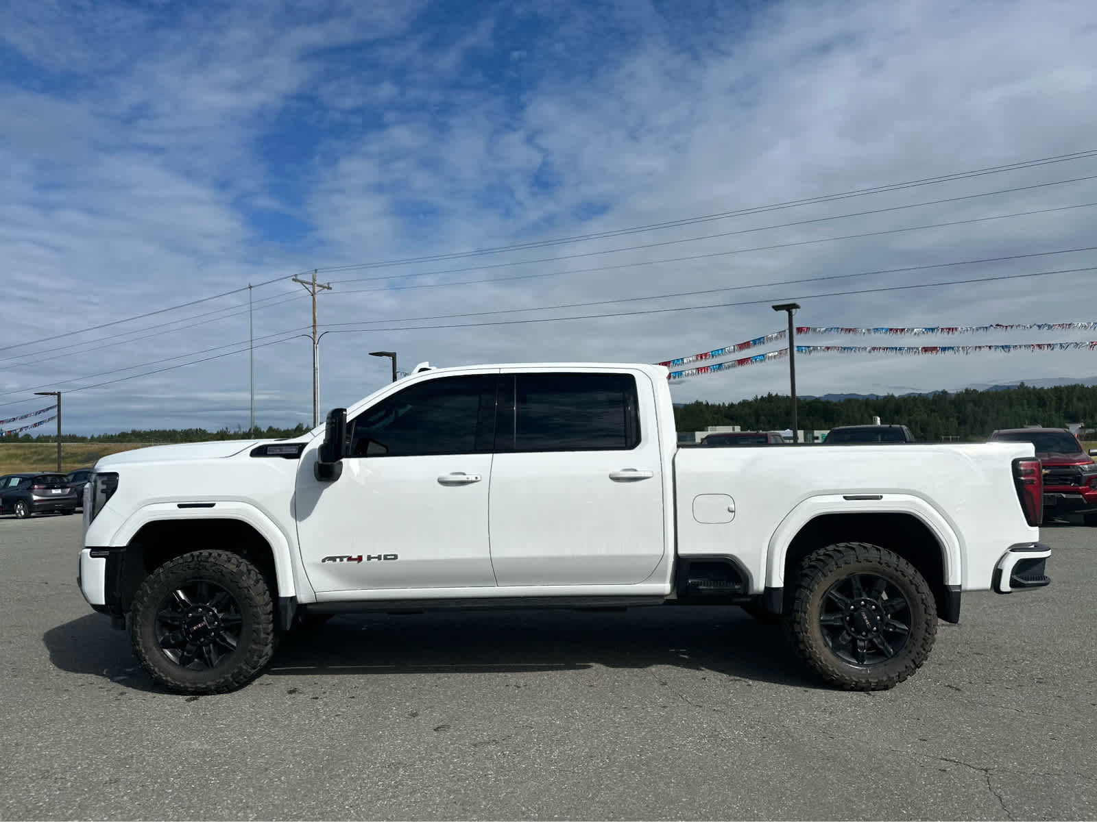 Thumbnail: 2024 GMC Sierra 2500 - 4