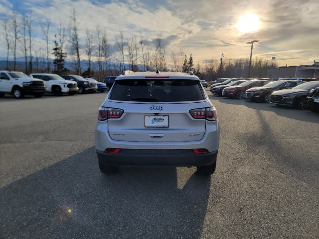 Used 2024 Jeep Compass Latitude