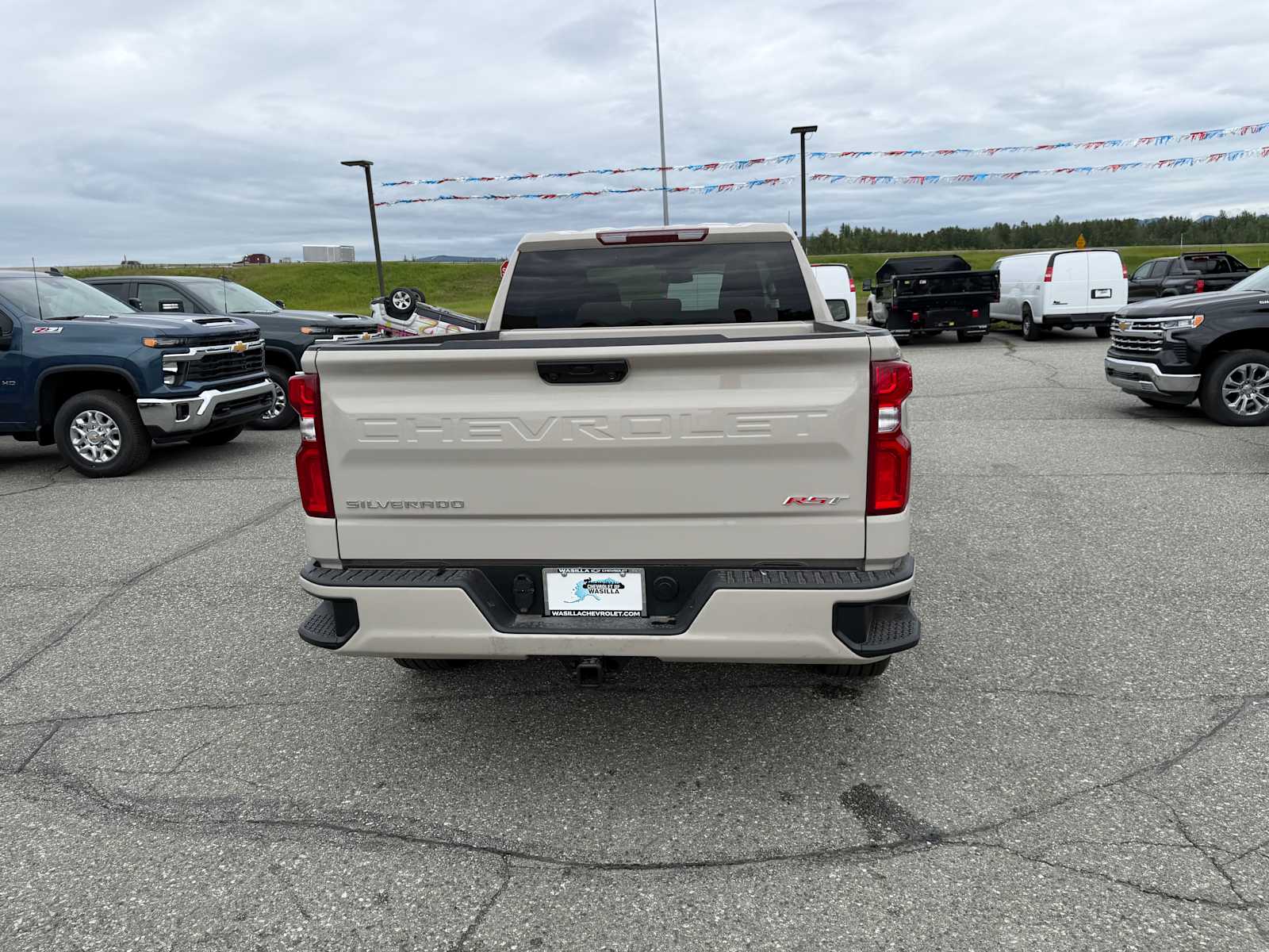 Thumbnail: 2026 Chevrolet Silverado 1500 - 14