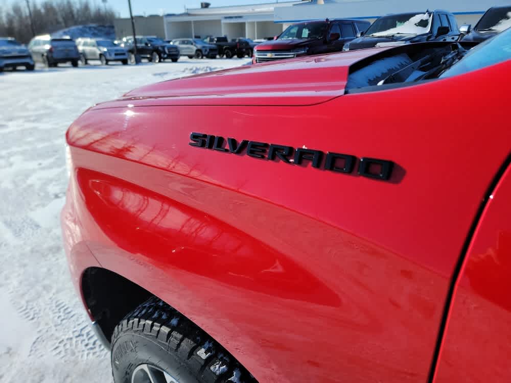 Thumbnail: 2023 Chevrolet Silverado 1500 - 22