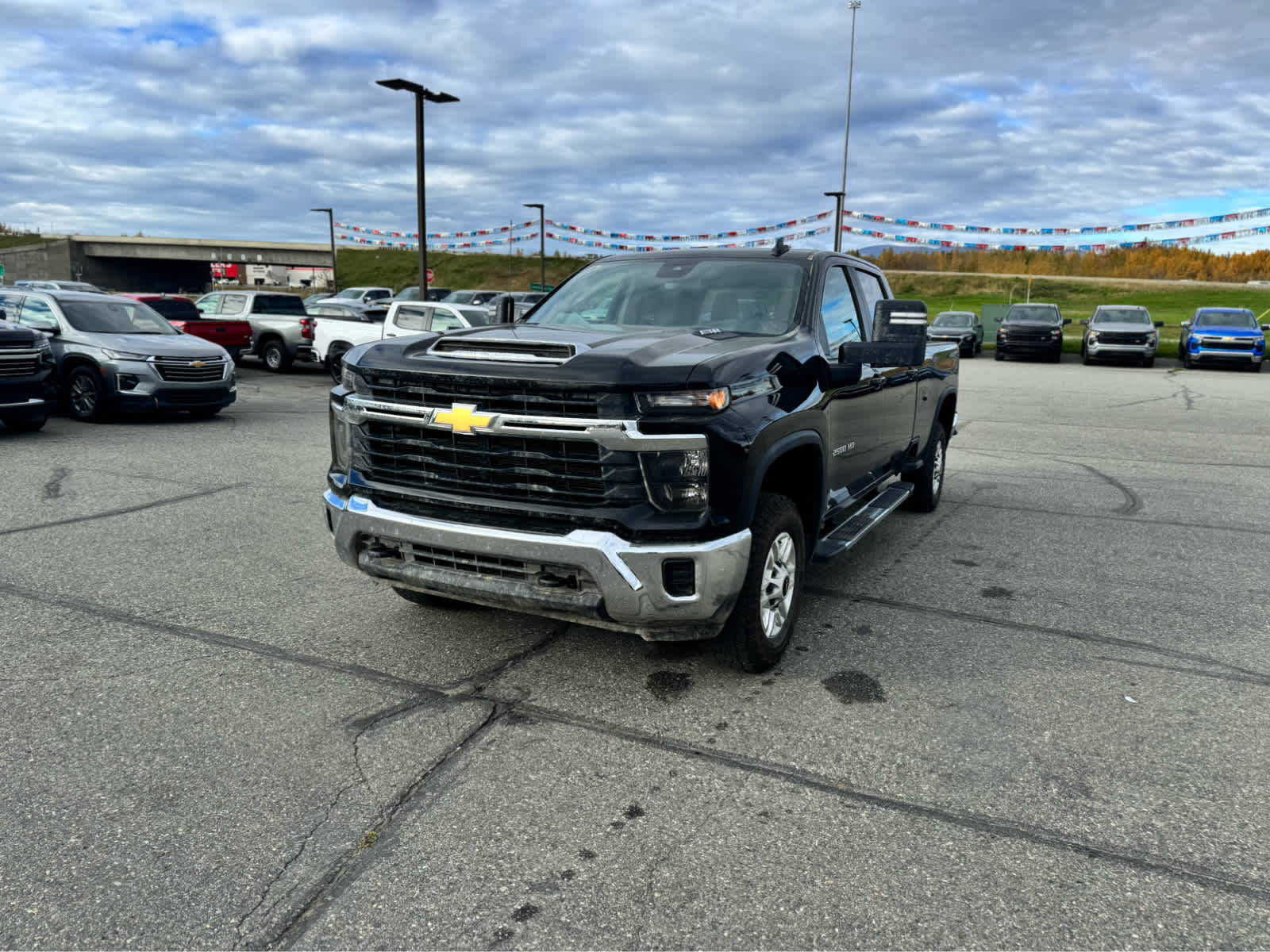Thumbnail: 2024 Chevrolet Silverado 2500 - 1
