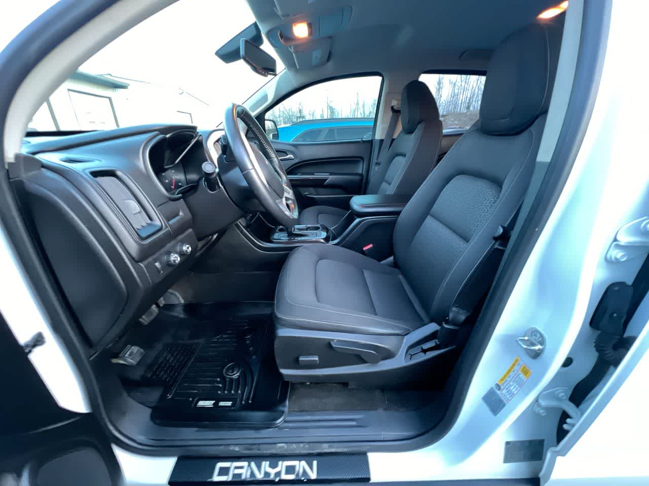 Thumbnail: 2017 GMC Canyon - 11