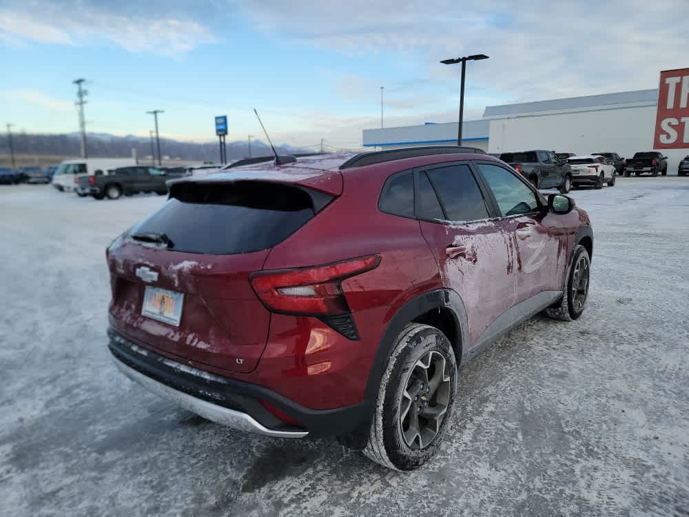 Thumbnail: 2025 Chevrolet Trax - 5