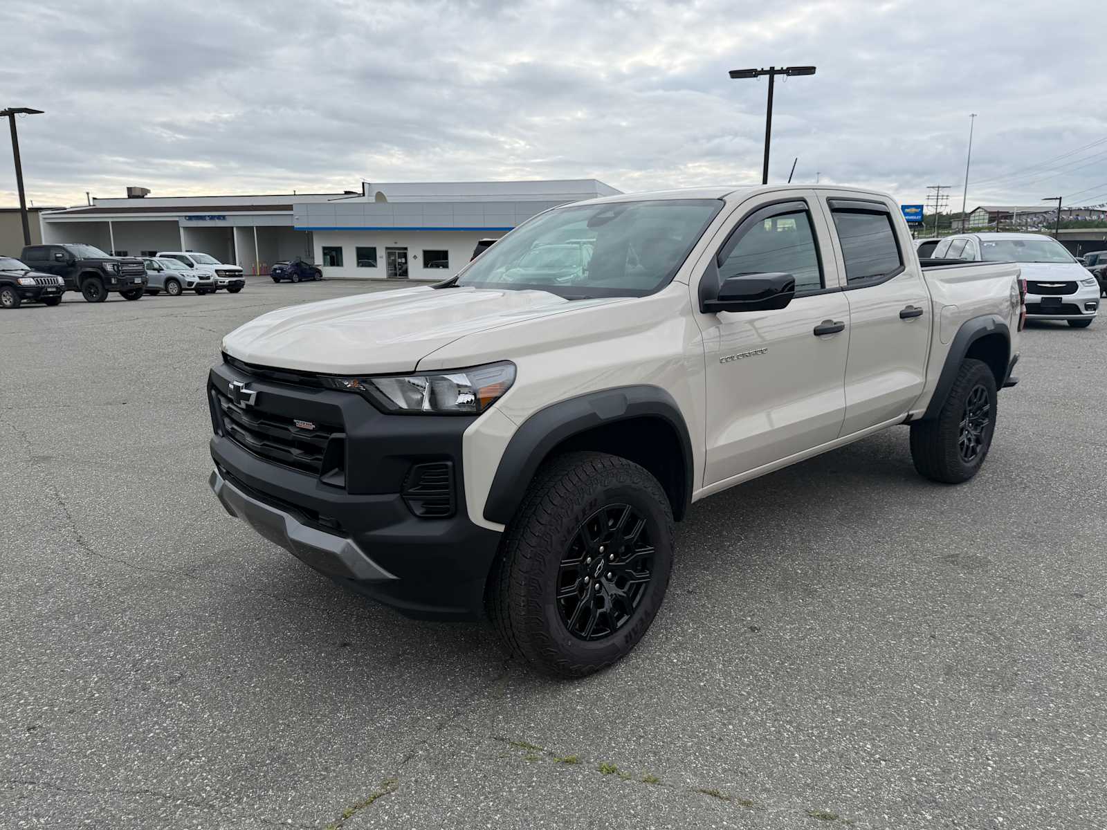 Thumbnail: 2026 Chevrolet Colorado - 9