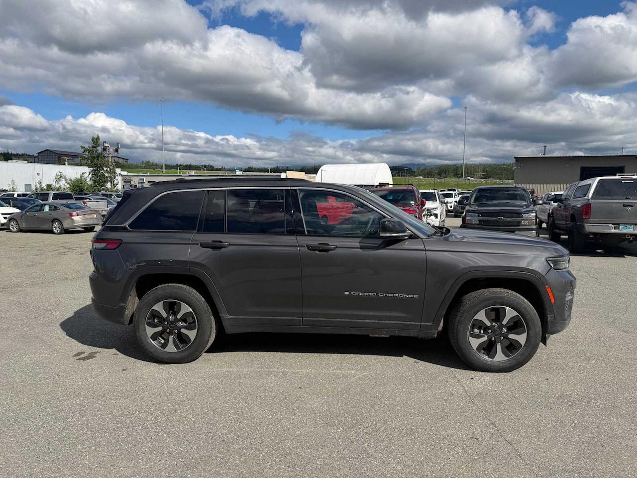 2024 Jeep Grand Cherokee 4xe - Image 6