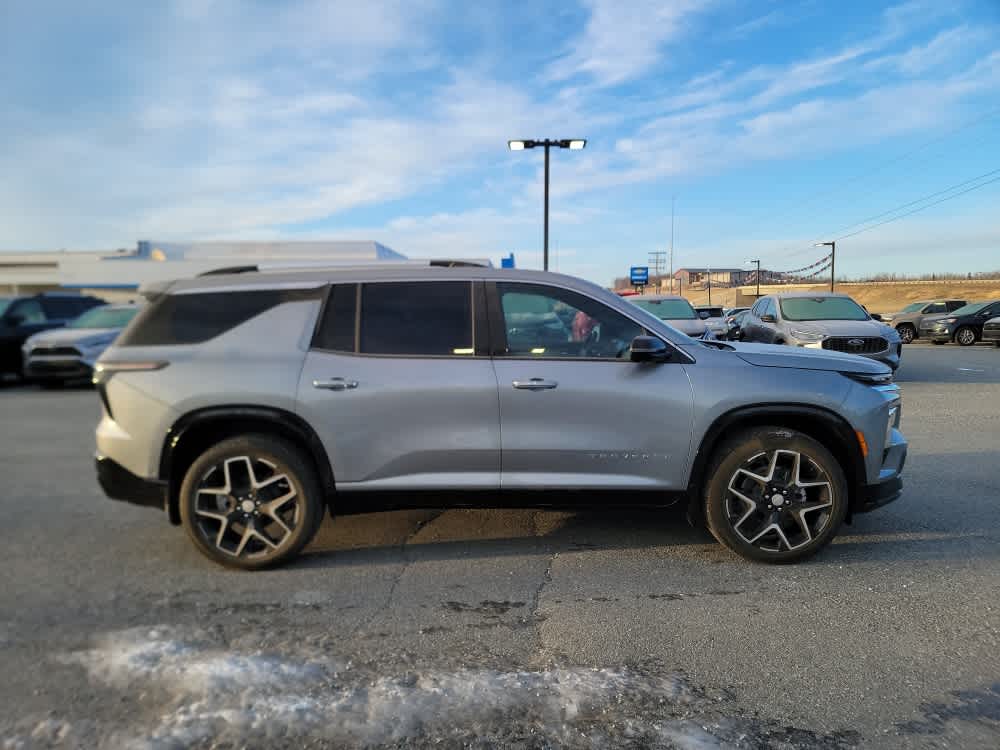 Thumbnail: 2026 Chevrolet Traverse - 6