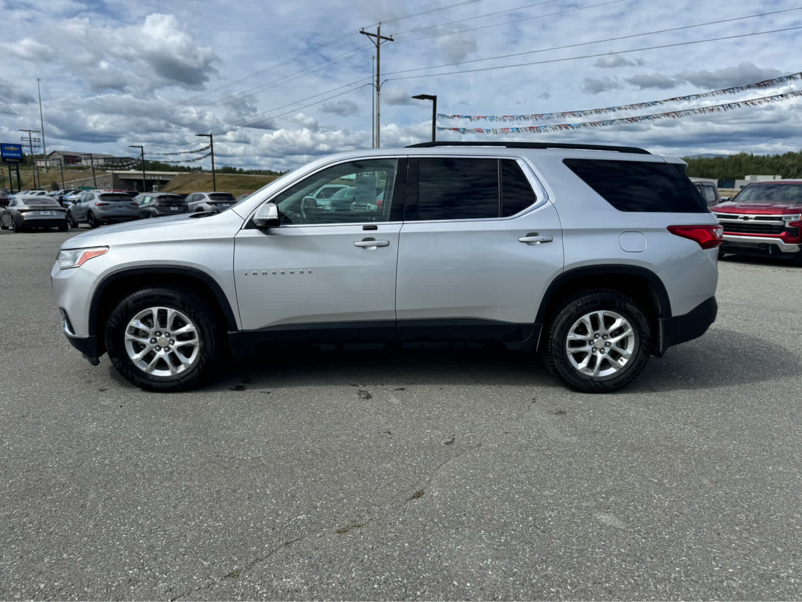 Thumbnail: 2019 Chevrolet Traverse - 2