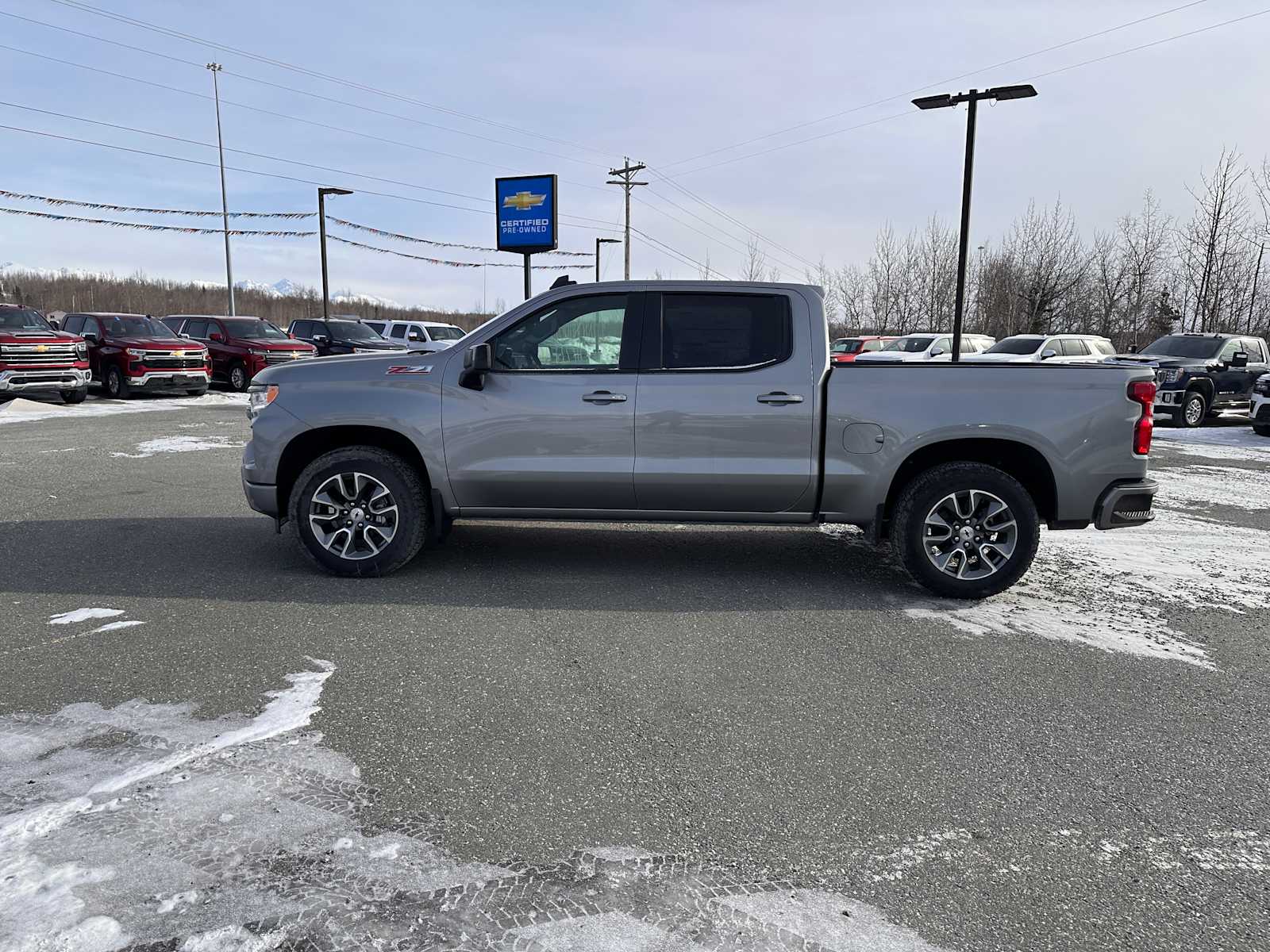 Thumbnail: 2026 Chevrolet Silverado 1500 - 9