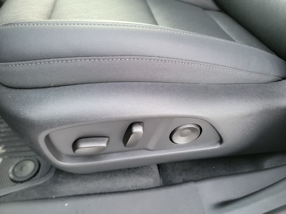 Thumbnail: 2026 Chevrolet Equinox - 12