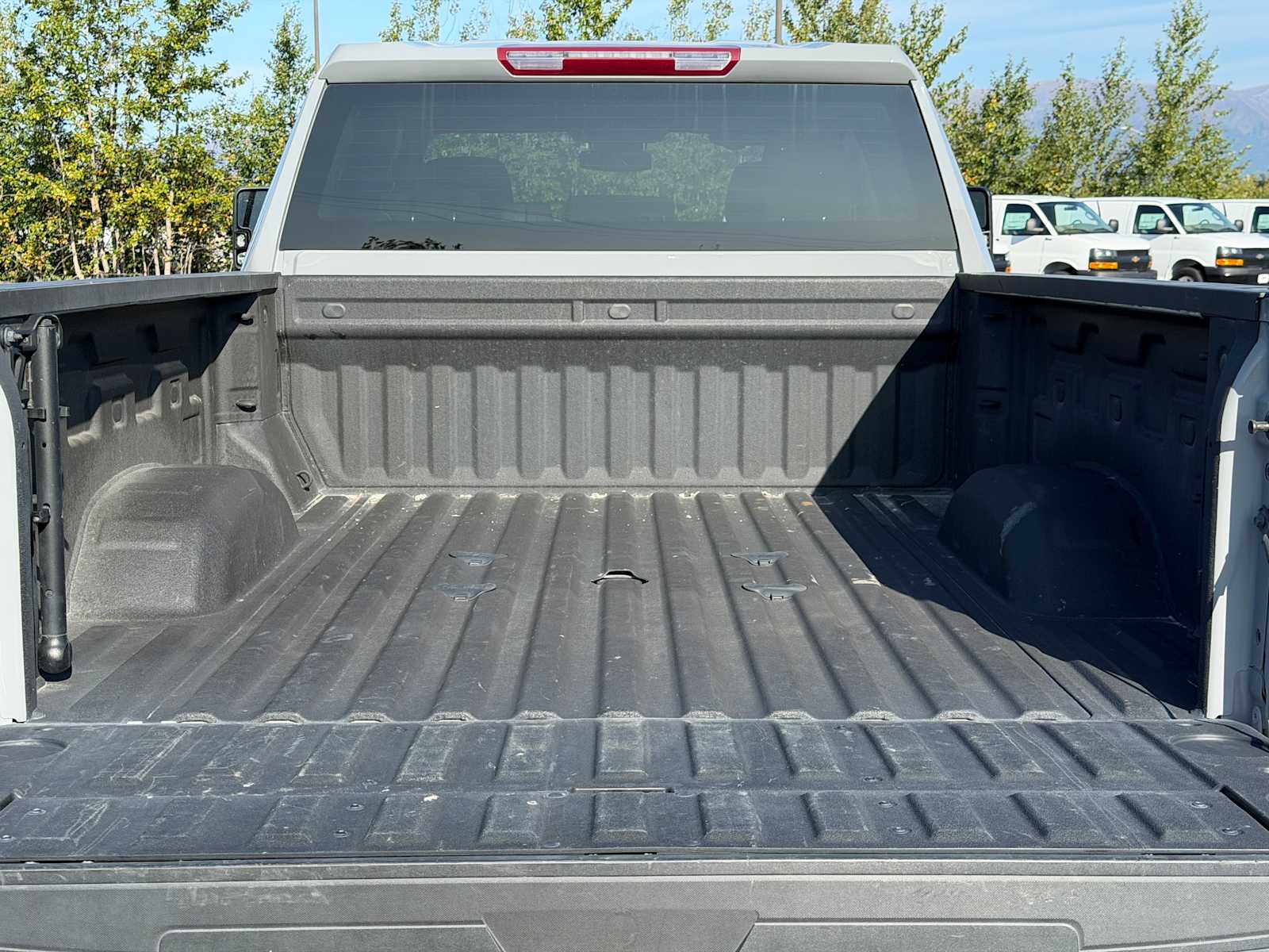2025 Chevrolet Silverado 2500 HD Custom - Image 17