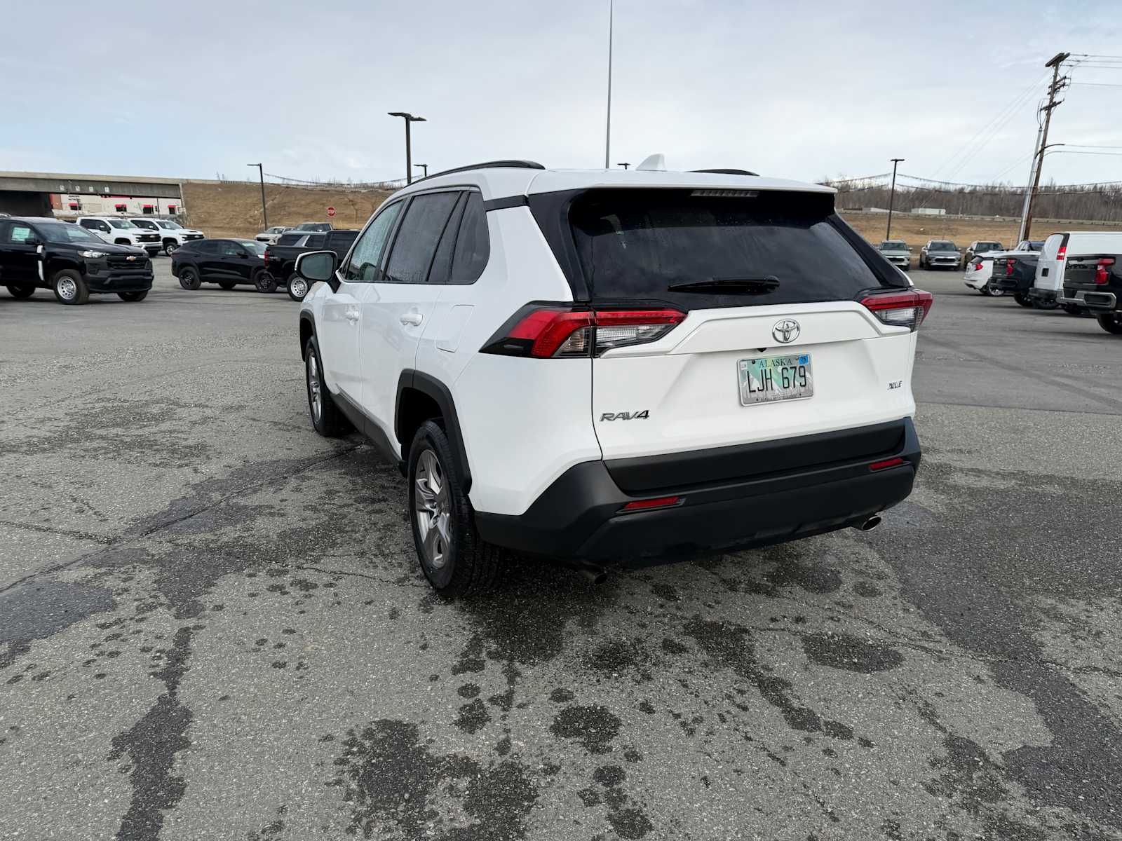 Thumbnail: 2023 Toyota RAV4 - 9