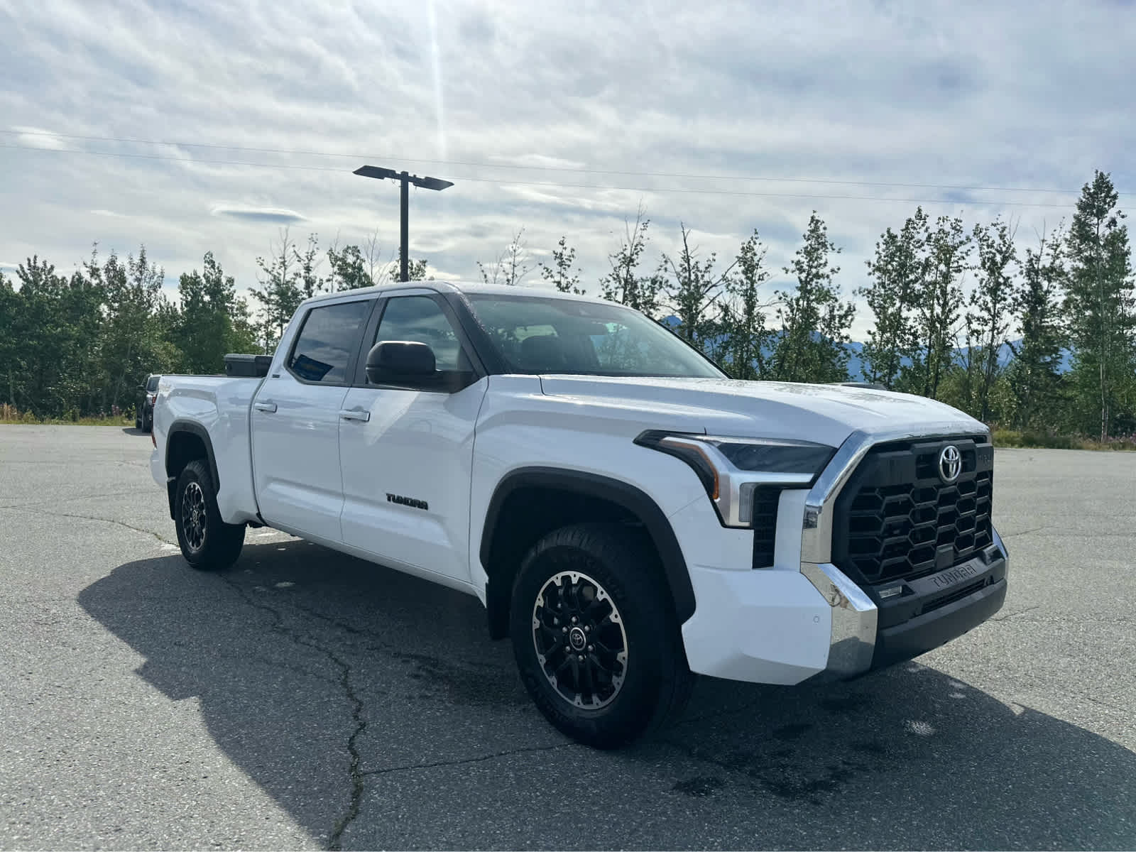Thumbnail: 2024 Toyota Tundra - 9