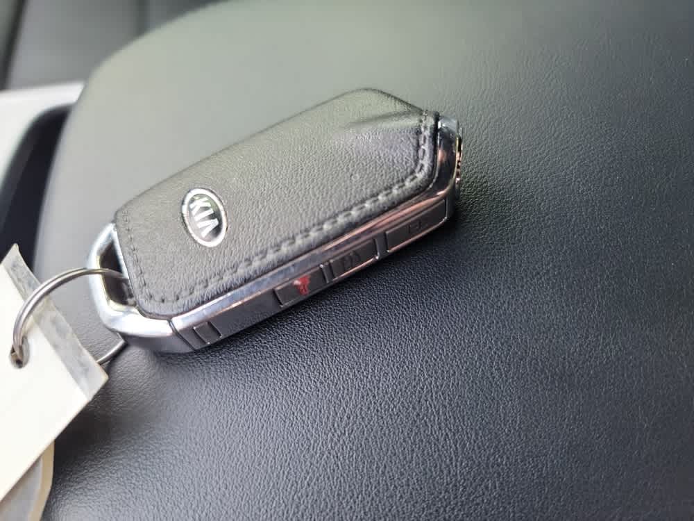 Thumbnail: 2018 Kia Stinger - 23