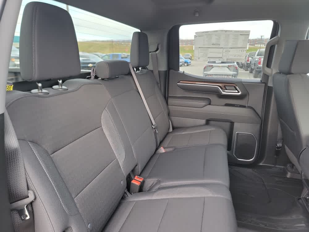 Thumbnail: 2026 Chevrolet Silverado 1500 - 19