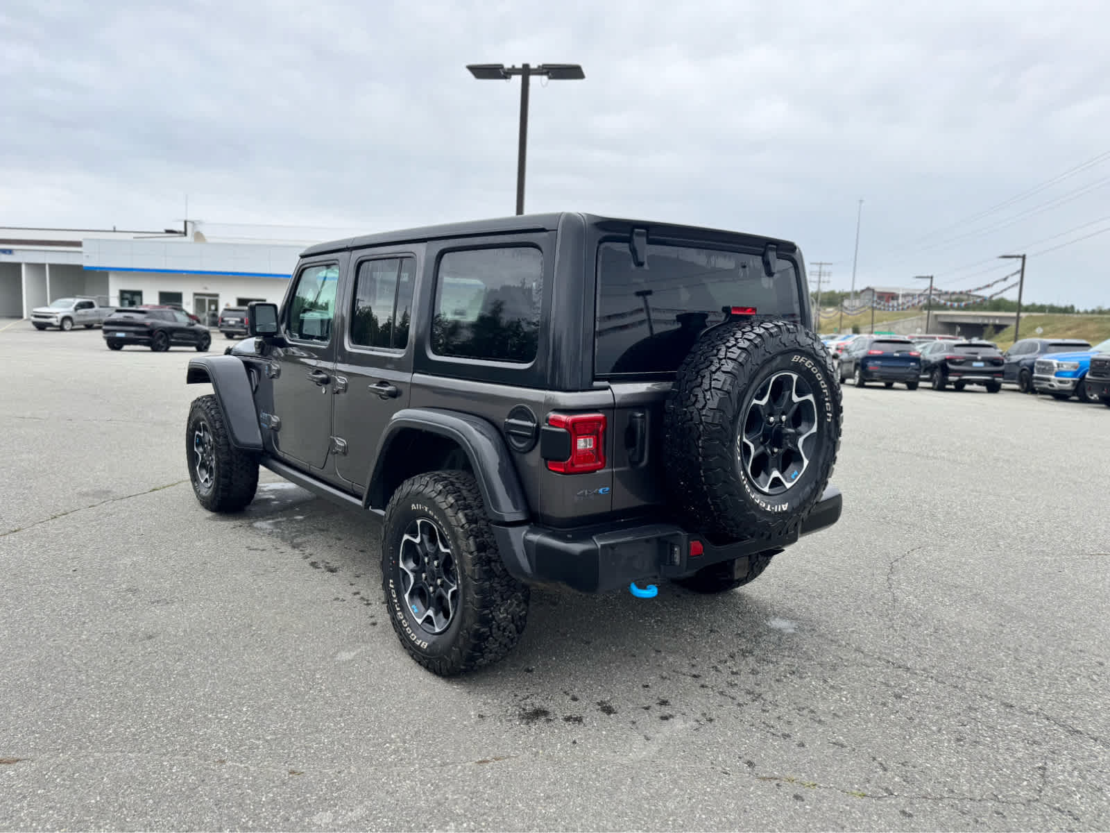 Thumbnail: 2022 Jeep Wrangler - 3