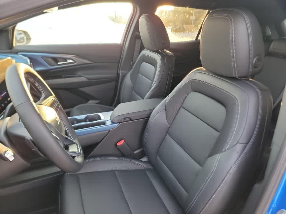 Thumbnail: 2025 Chevrolet Equinox - 12