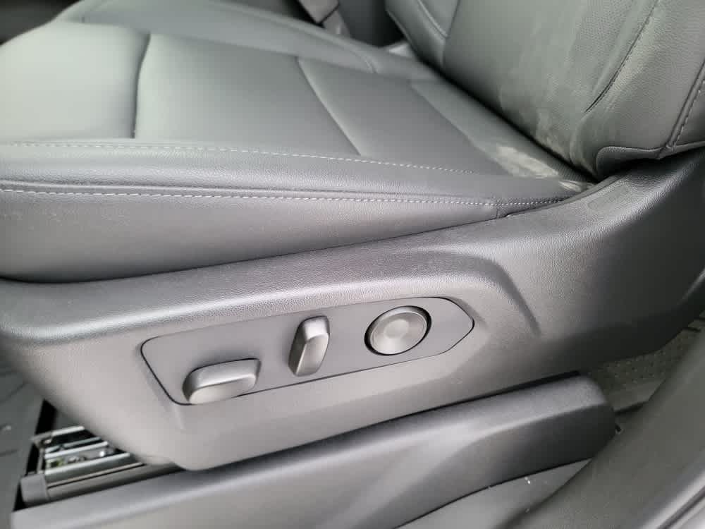 Thumbnail: 2026 Chevrolet Silverado 2500 - 11