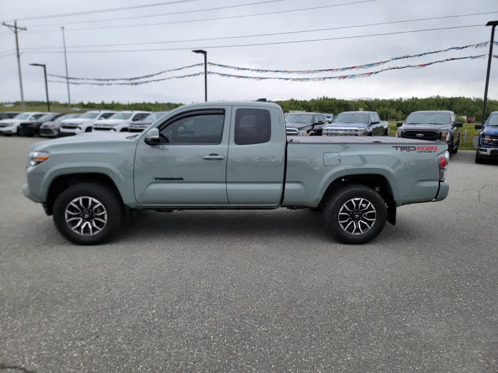 2022 Toyota Tacoma SR 2