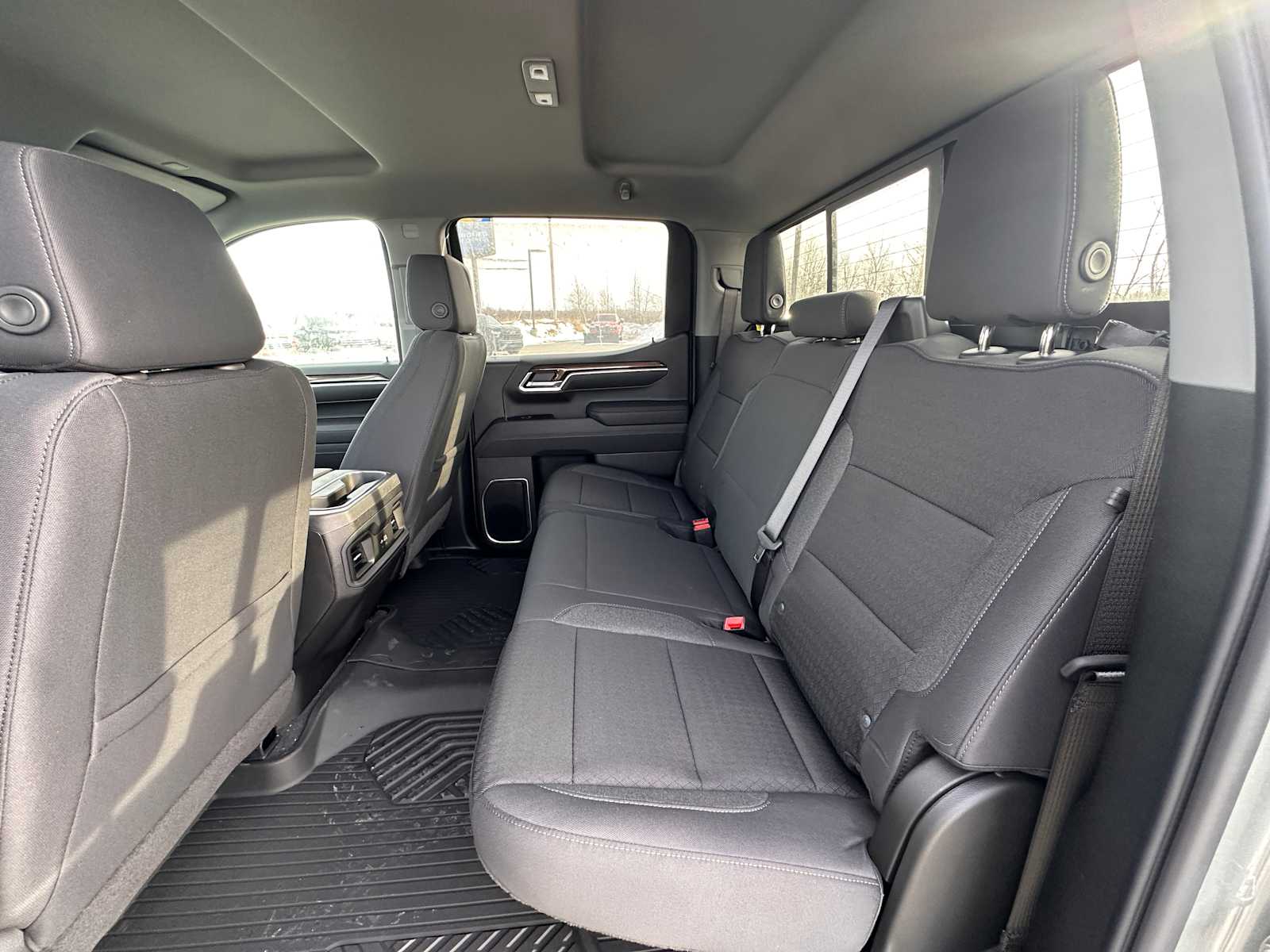 Thumbnail: 2026 Chevrolet Silverado 1500 - 22