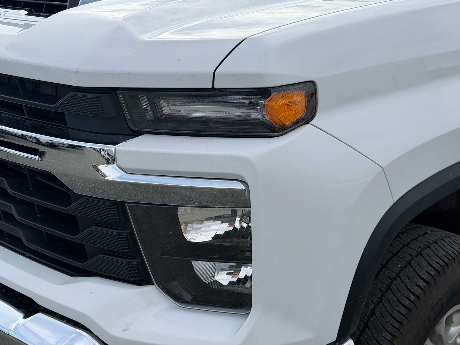 2025 Chevrolet Silverado 3500HD LT - Photo 14