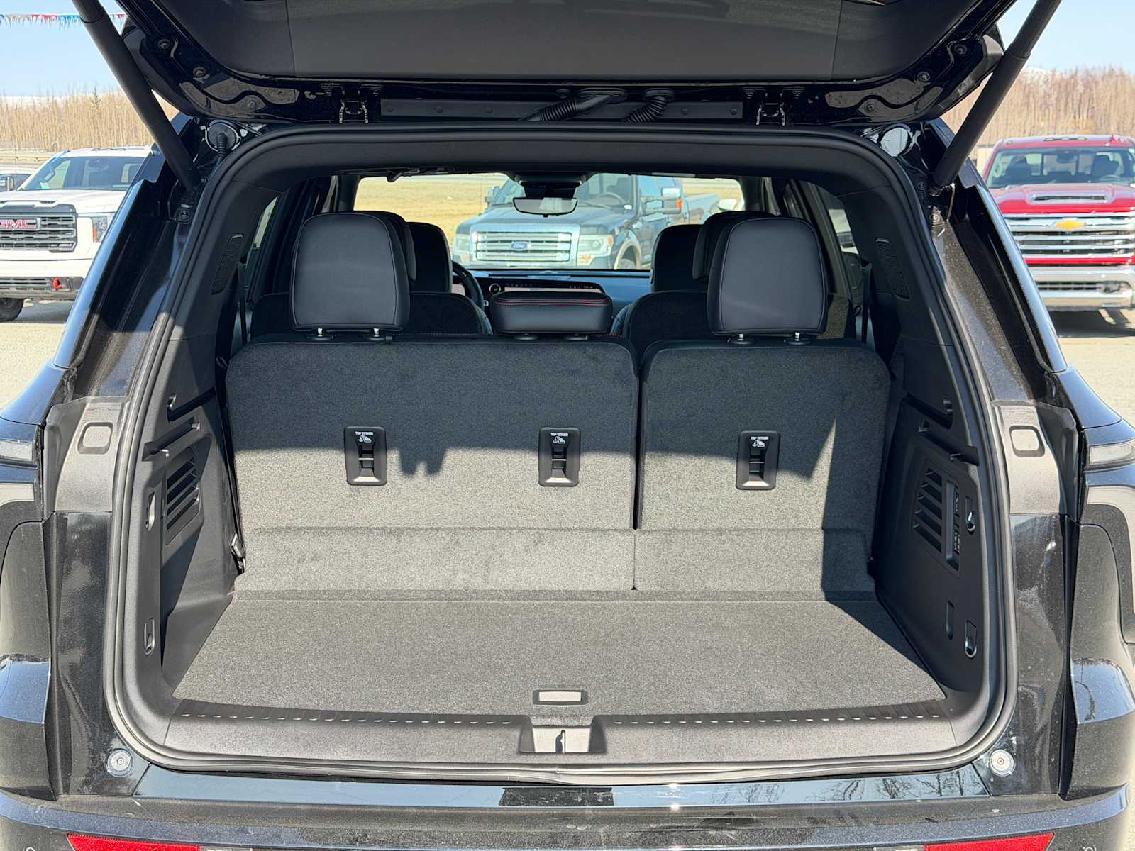 Thumbnail: 2026 Chevrolet Traverse - 24