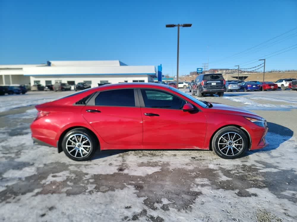 Thumbnail: 2023 Hyundai Elantra - 6