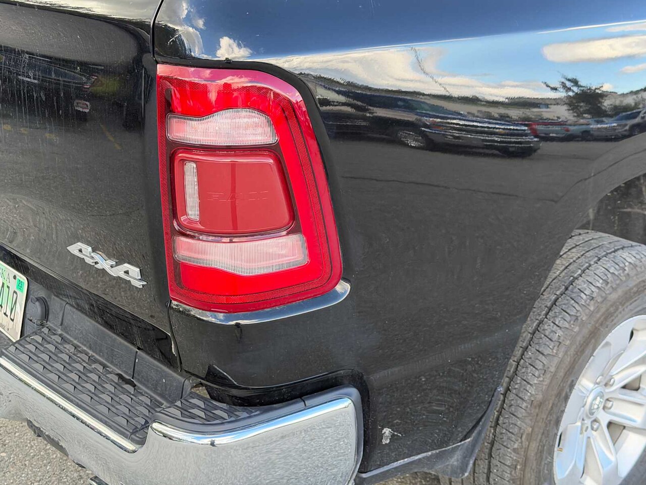 2023 Ram 1500 Laramie Crew Cab 4x4 57 Box - Image 18