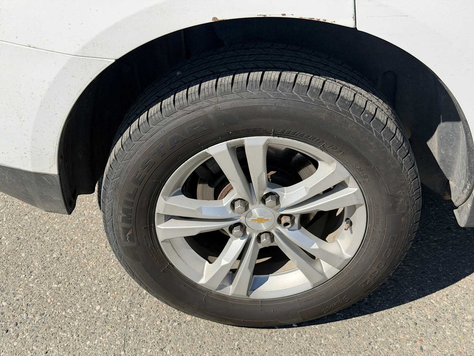 Thumbnail: 2014 Chevrolet Equinox - 18