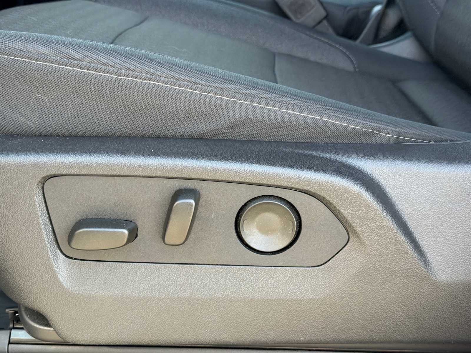 Thumbnail: 2025 Chevrolet Silverado 1500 - 5