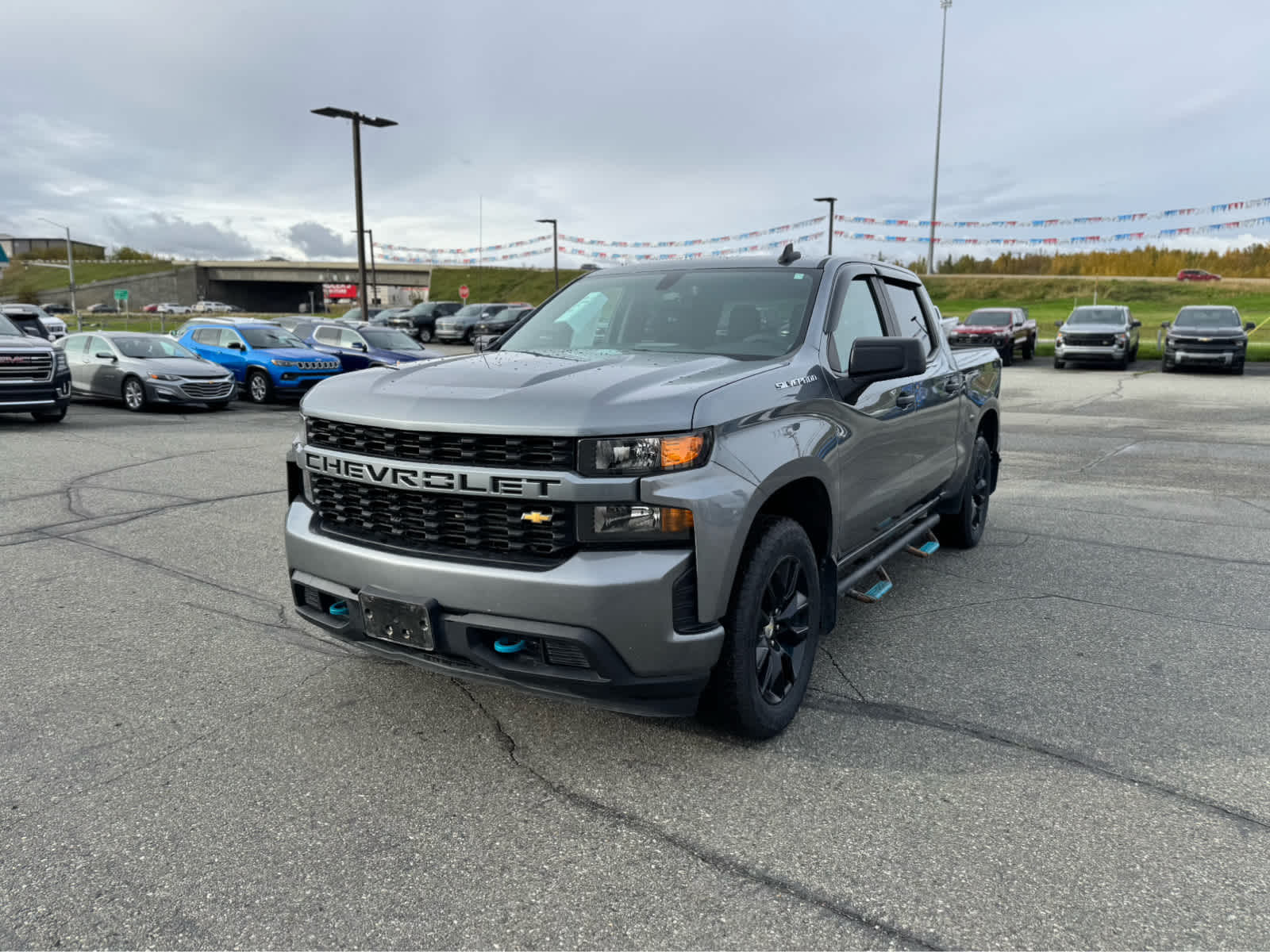 Thumbnail: 2021 Chevrolet Silverado 1500 - 1
