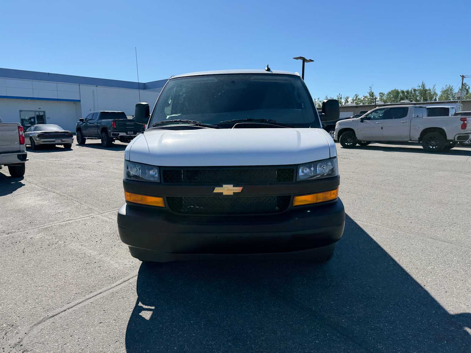 2025 Chevrolet Express Cargo Work Van - Photo 10