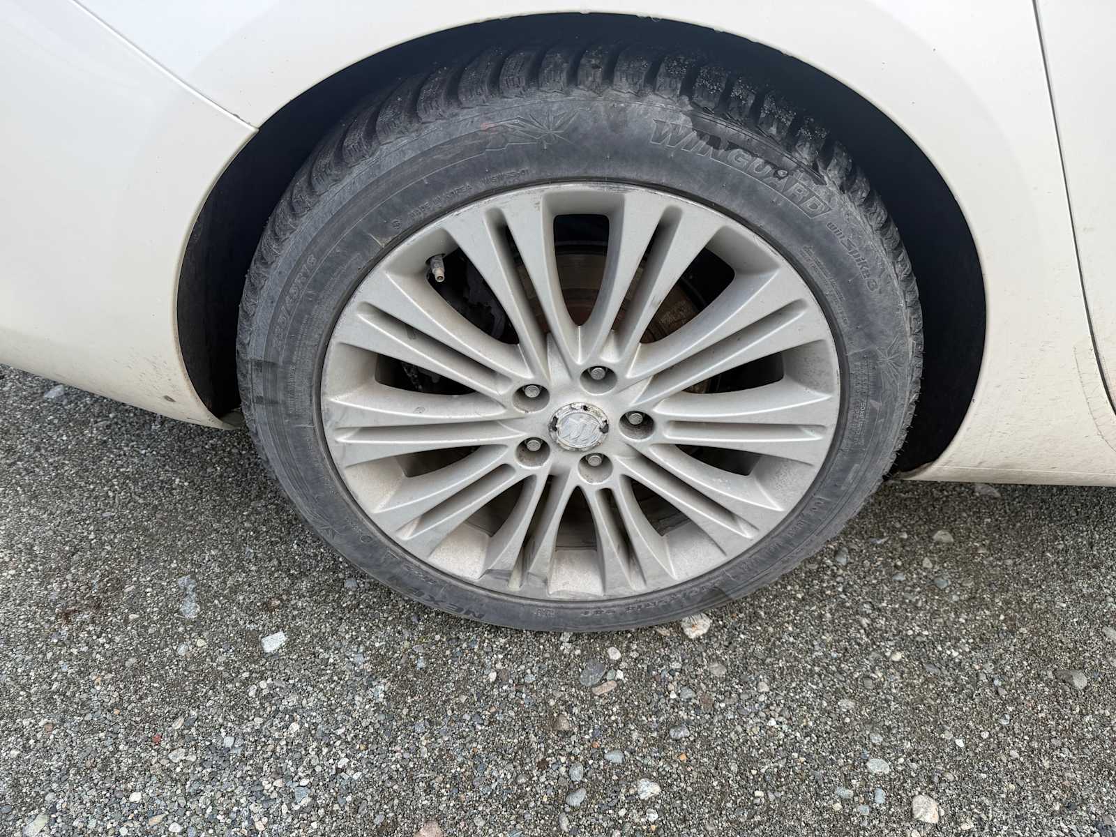 Thumbnail: 2013 Buick Verano - 15