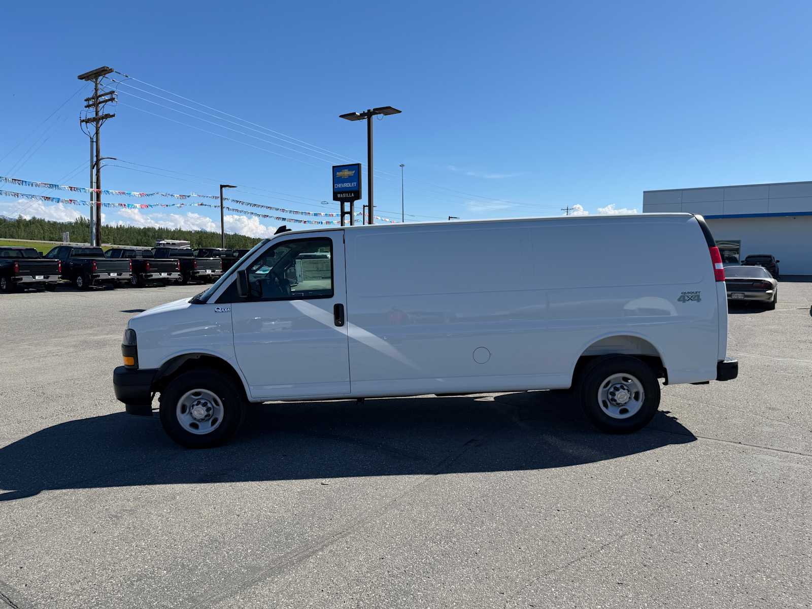 2025 Chevrolet Express Cargo Work Van - Photo 8