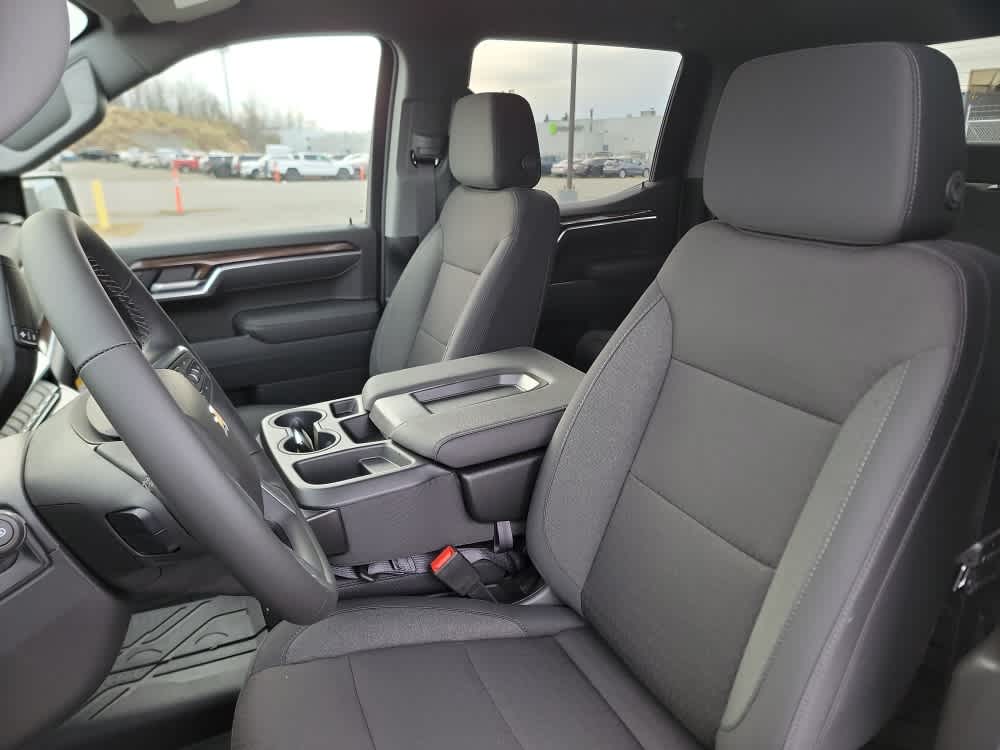 Thumbnail: 2026 Chevrolet Silverado 1500 - 12