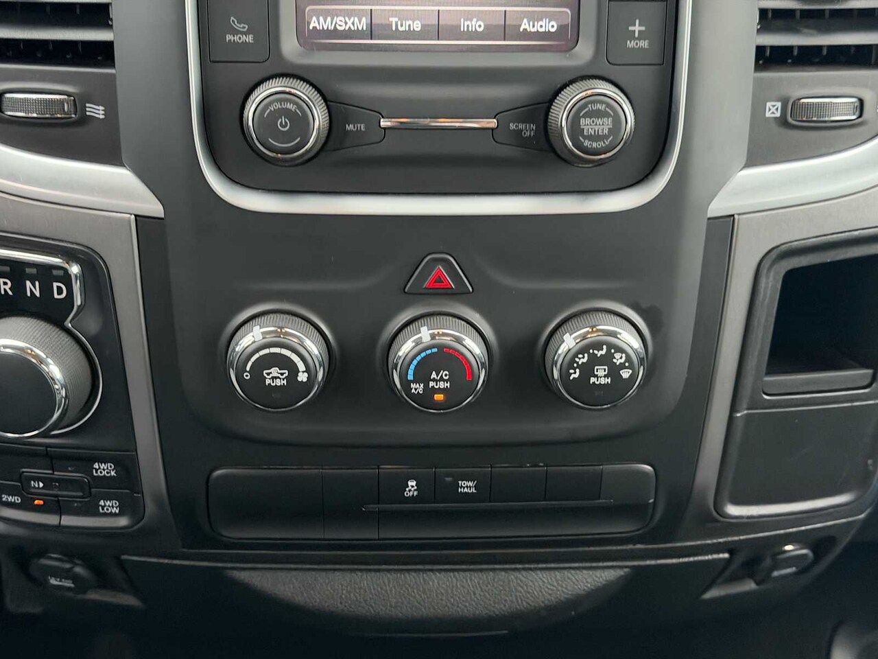 2024 Ram 1500 Classic SLT - Image 20