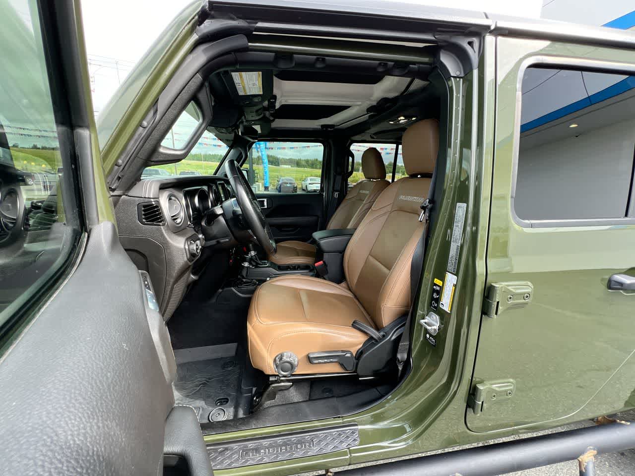 Thumbnail: 2021 Jeep Gladiator - 11