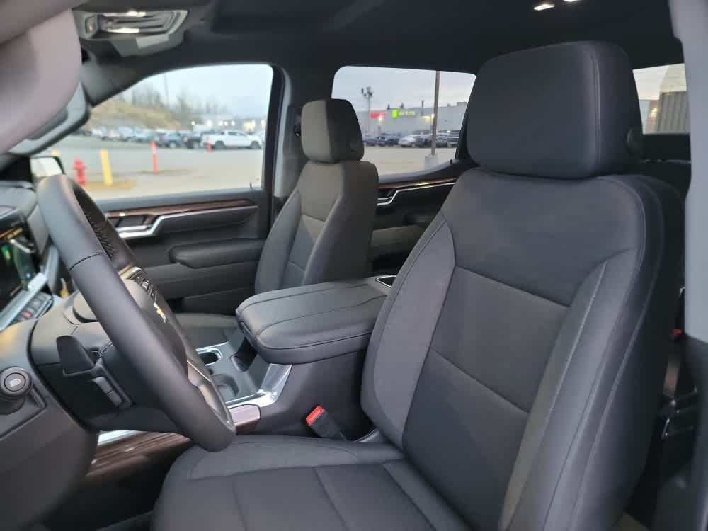 Thumbnail: 2026 Chevrolet Silverado 1500 - 12