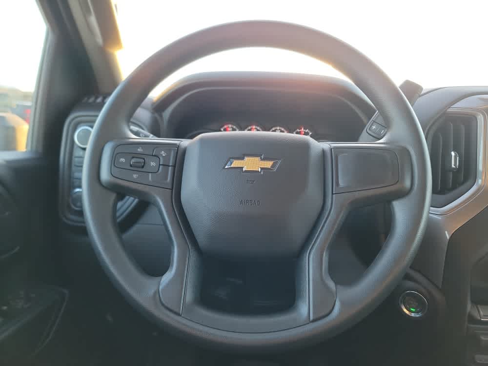 Thumbnail: 2026 Chevrolet Silverado 2500 - 13